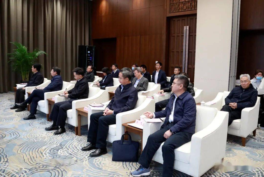 国家开发银行原副行长周清玉案一审开庭：被控受贿6743万余元