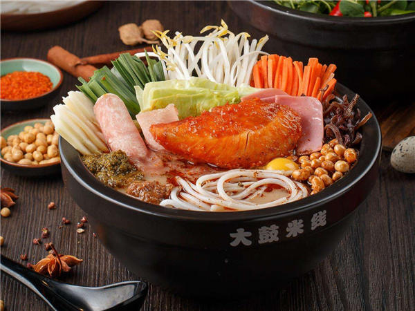 人保伴您前行,人保财险政银保 _餐饮加盟招商公司 餐饮加盟网站哪个平台好 餐饮加盟店招商