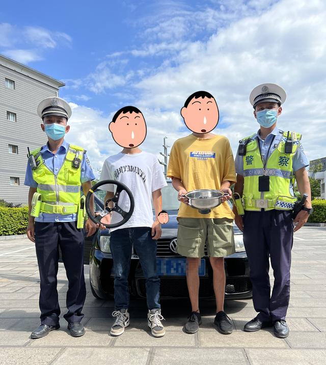 超频三：公司专利系围绕公司主营方向形成的，主要涉及散热、锂电池材料、照明灯具等领域