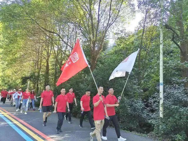 人保财险政银保 ,人保有温度_广告印刷行业市场发展现状及供需格局分析2024