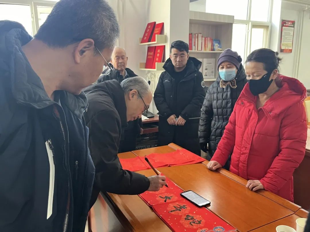 迎春花市年味足，深圳发力春节消费市场丨新春走基层