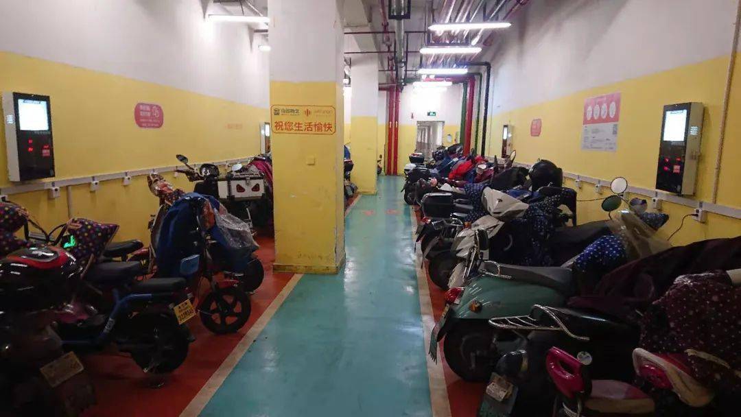 人保财险 ,拥有“如意行”驾乘险，出行更顺畅！_电子纸行业产业链结构及投资分析