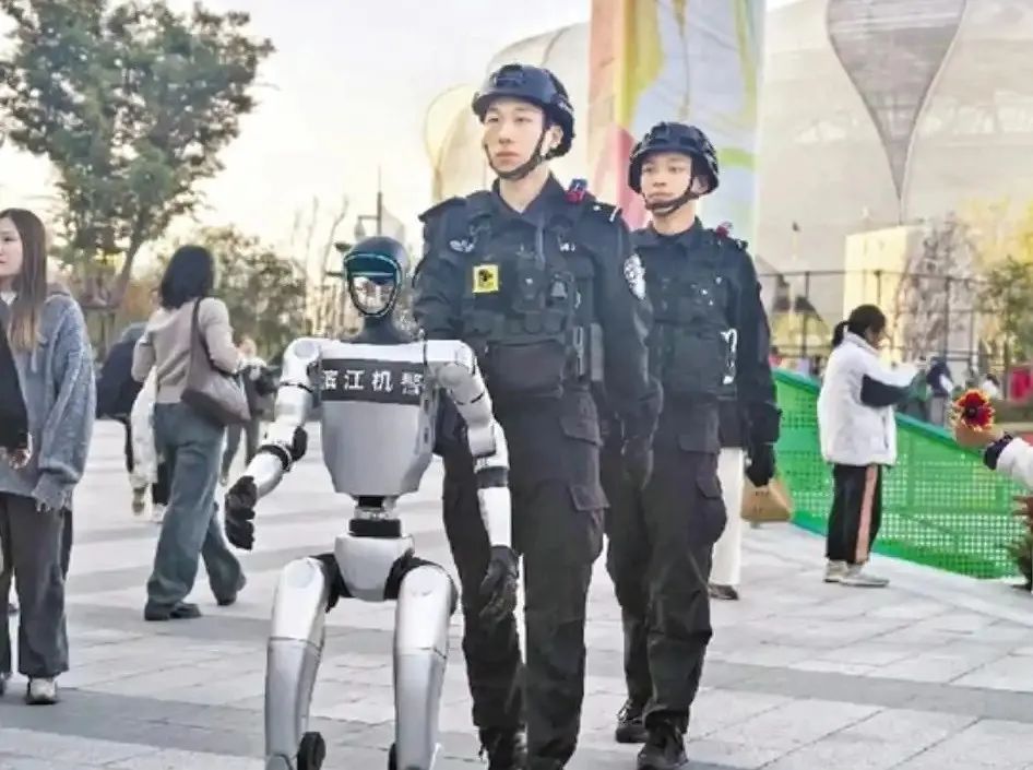 持续聚焦人形机器人！调研大部队来袭