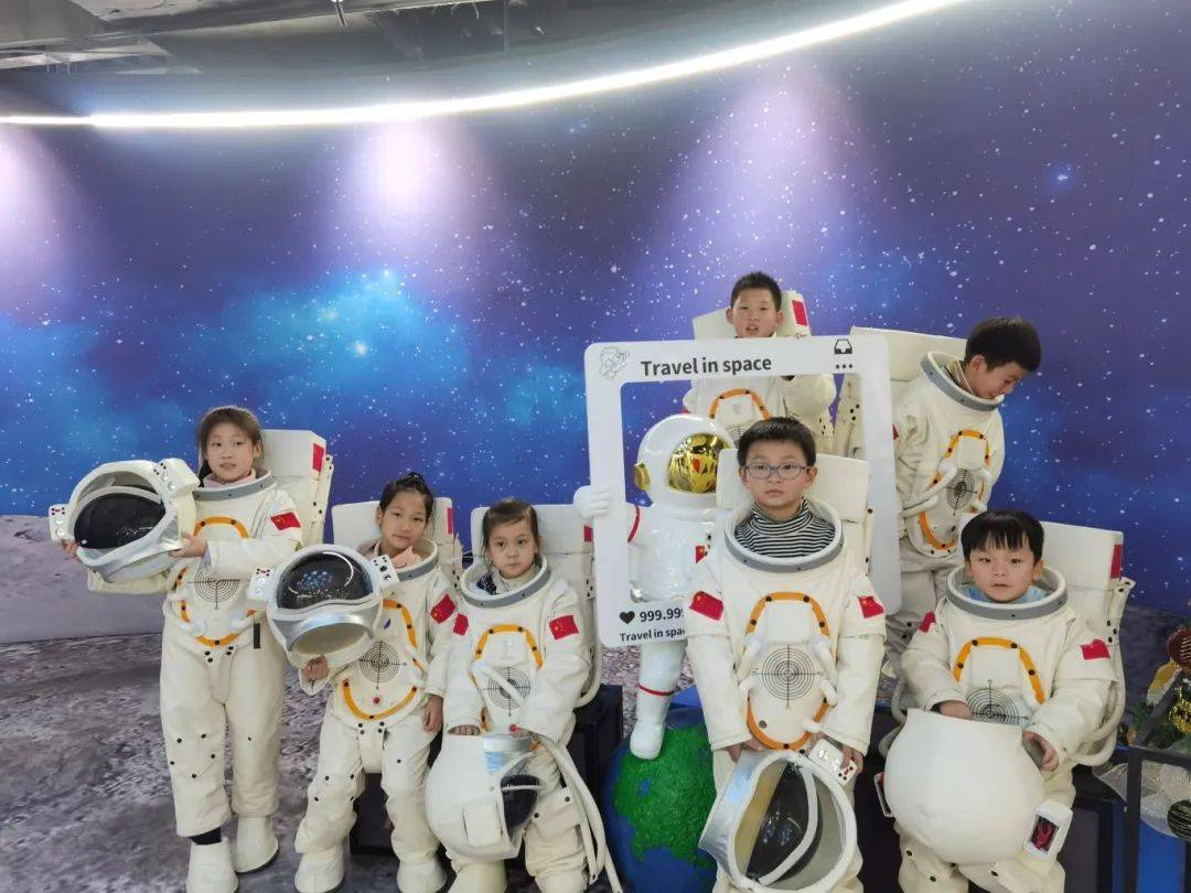 百元起！机器人研学营，都在玩些啥？