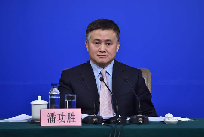 国家外汇管理局局长朱鹤新会见巴西财政部国际事务副部长罗熙丹