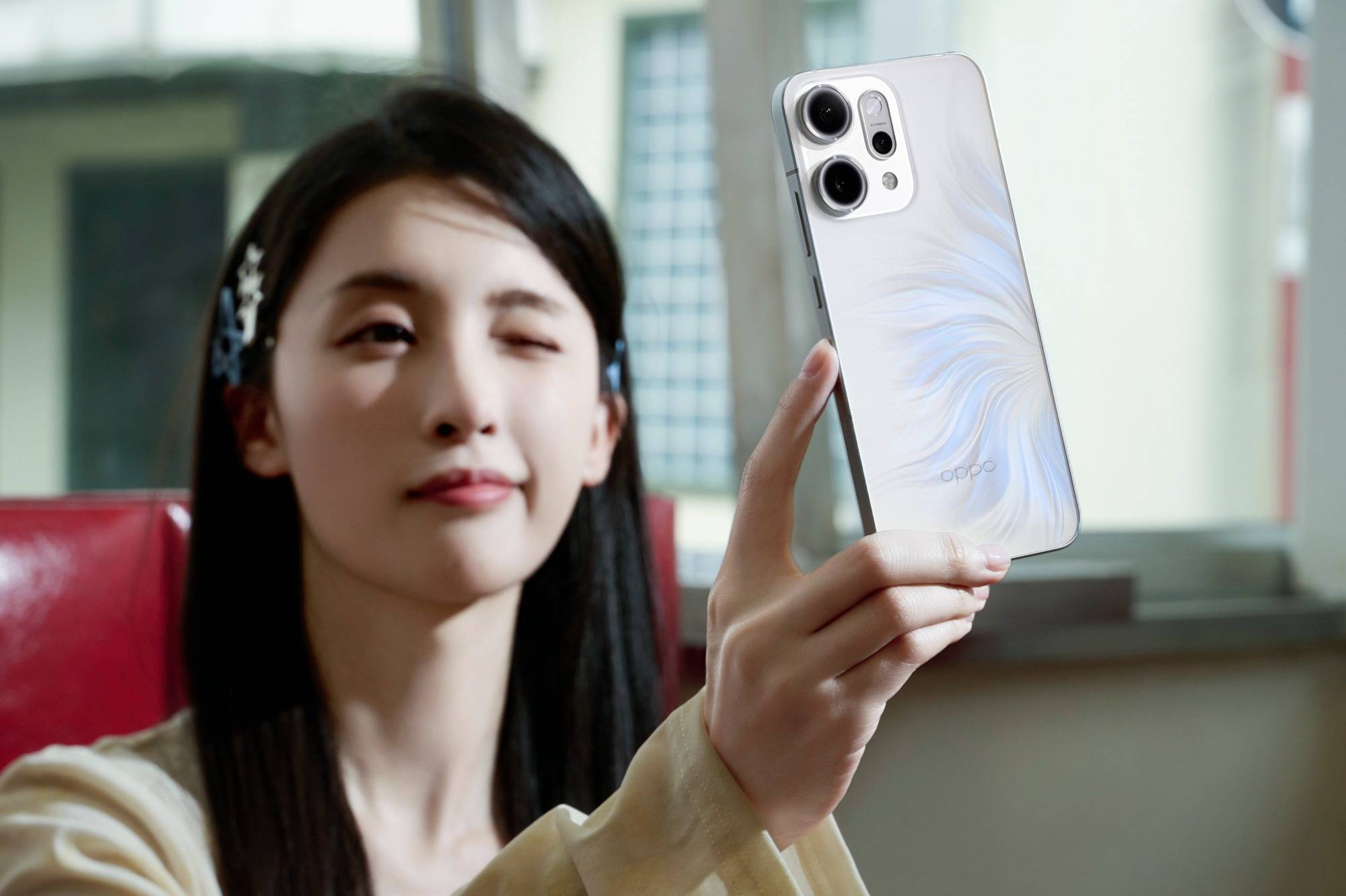 OPPO Reno14 系列亮相，实况照片体验再进化