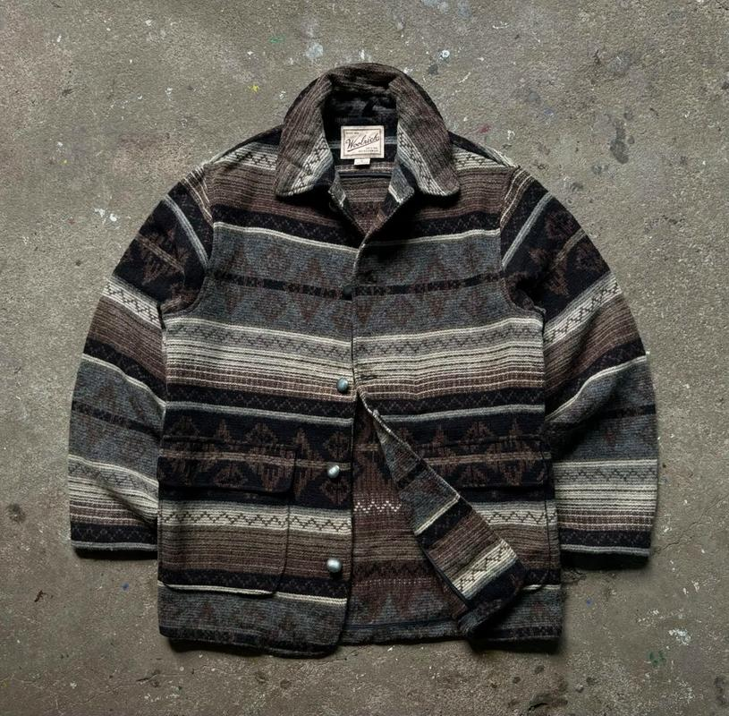 报喜鸟：目前Woolrich品牌核心销售市场为欧洲市场