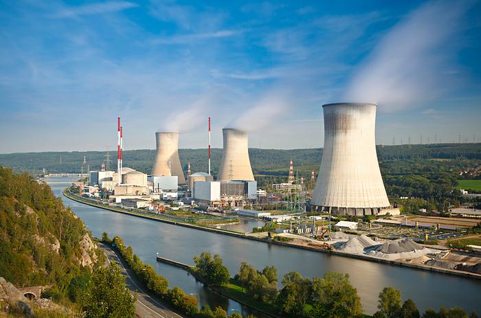 千亿元核电巨头大动作