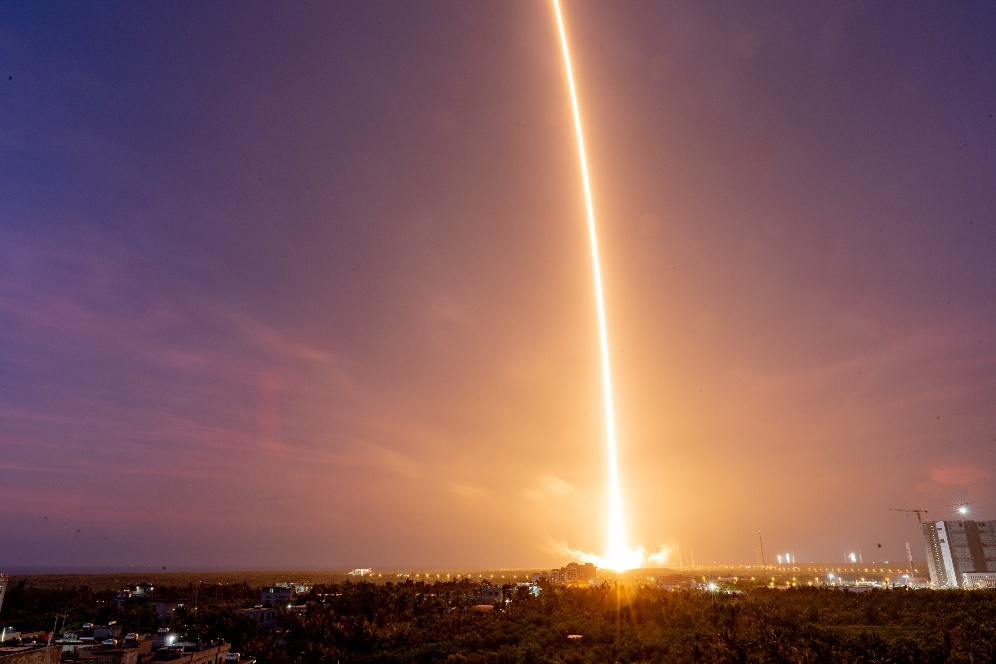 “太空闪送”已送达,天舟九号携华为擎云齐飞九天
