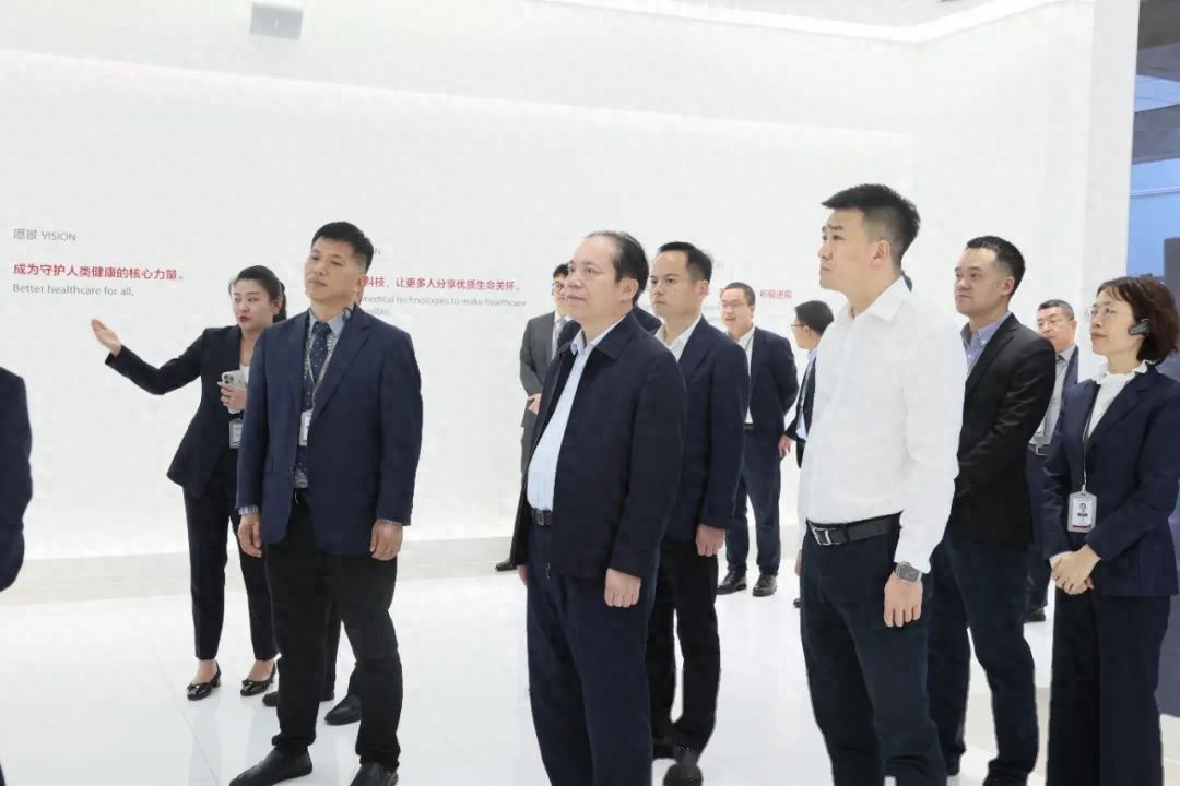 深圳华强：接受广发证券组织的投资者“走进上市公司”一行35人调研