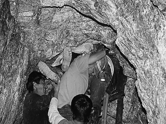 天地科技获得发明专利授权：“废弃矿井巷道储气库和注采方法”