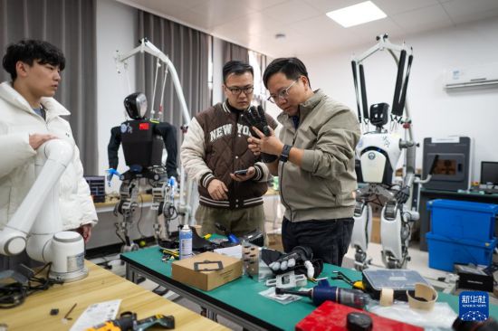 孚日股份：公司产品暂时不能用在人形机器人上