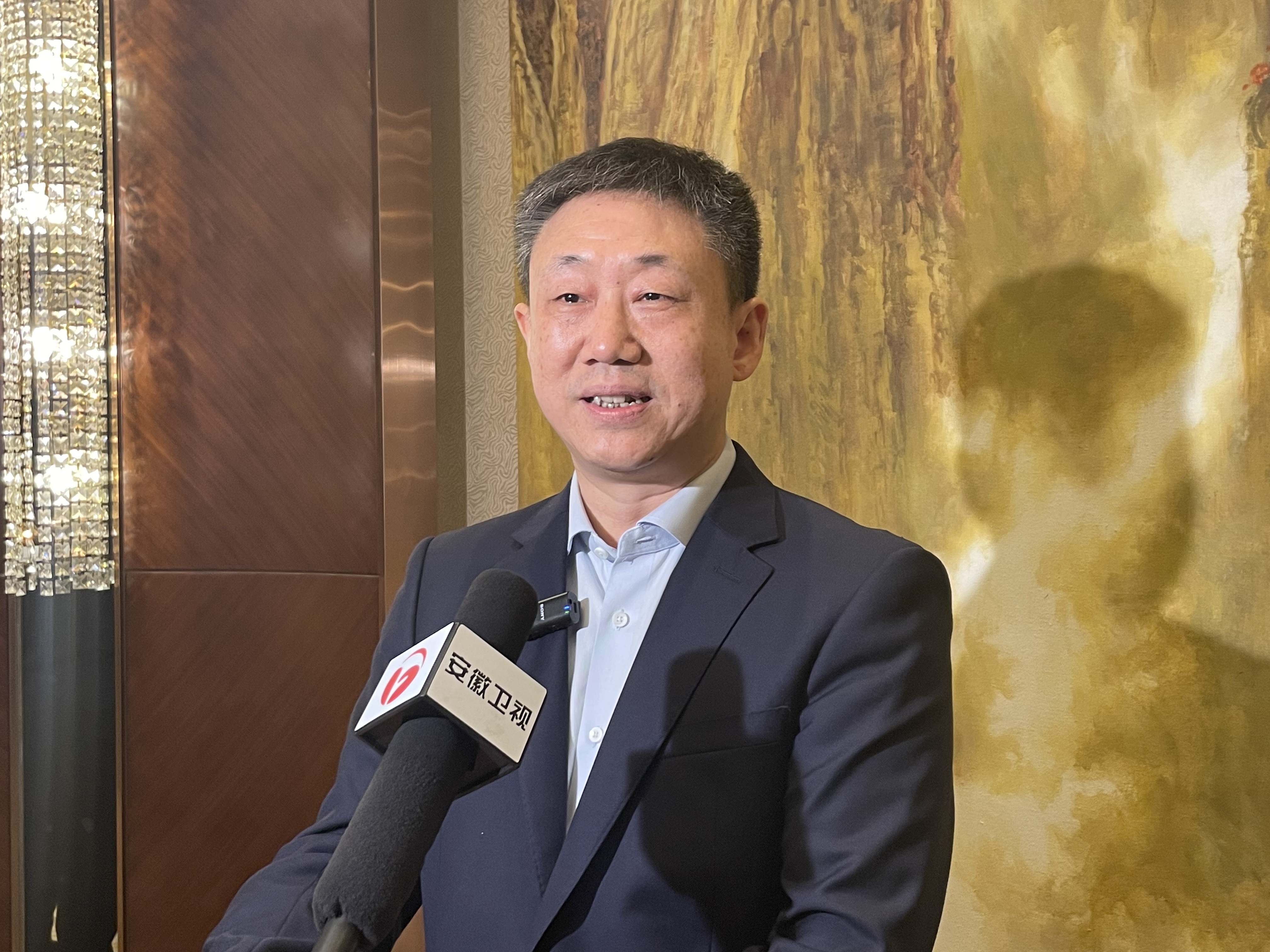 晶合集成成交额创2024年12月16日以来新高