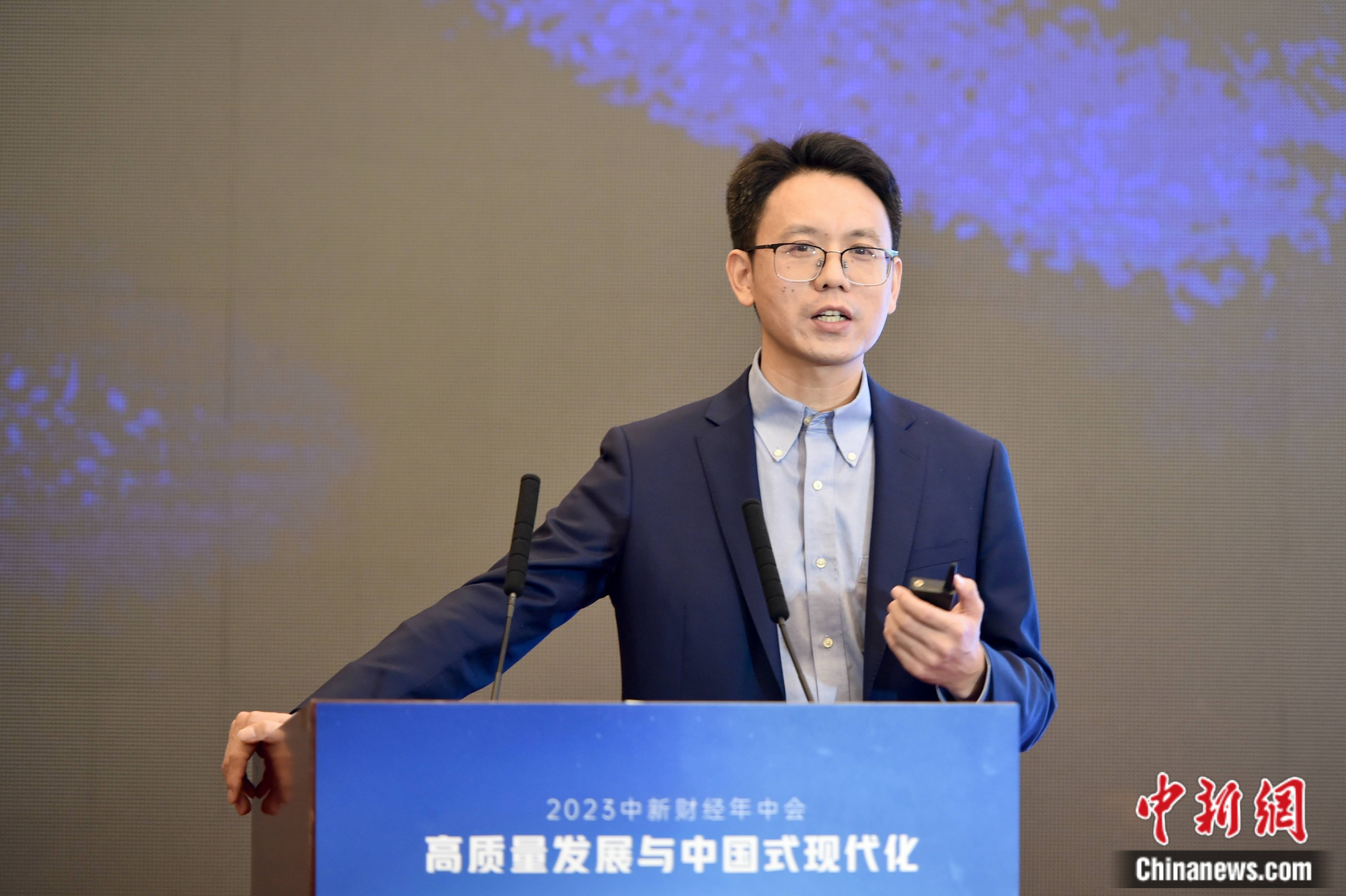 数百万“资助”他人开设火锅店背后 青稞酒龙头的营销转型