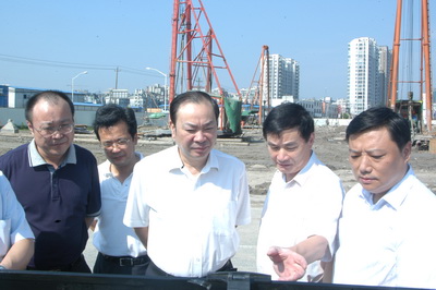 广东省委书记黄坤明：迅速进入战时状态，全力以赴打赢这场台风防御硬仗