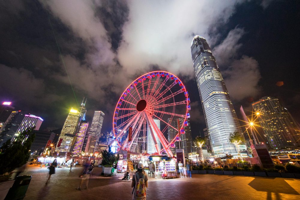 10月1日至4日中国内地访港旅客人次同比增逾7%