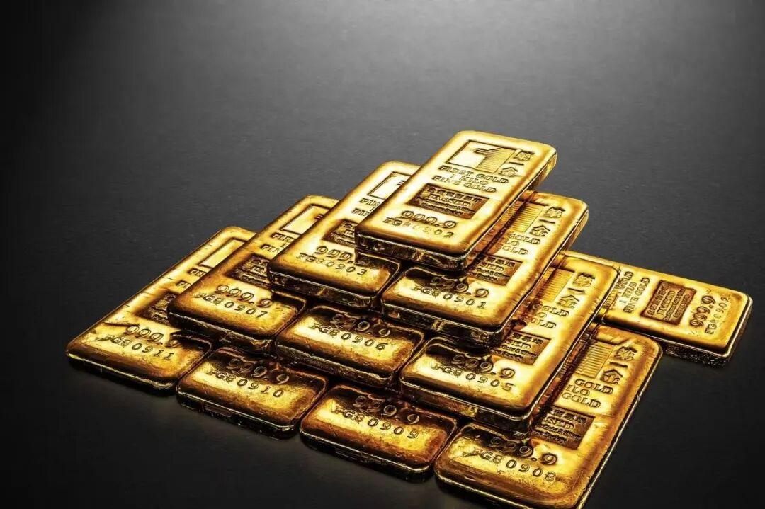 史上首次！现货黄金突破4000美元！港股下挫！