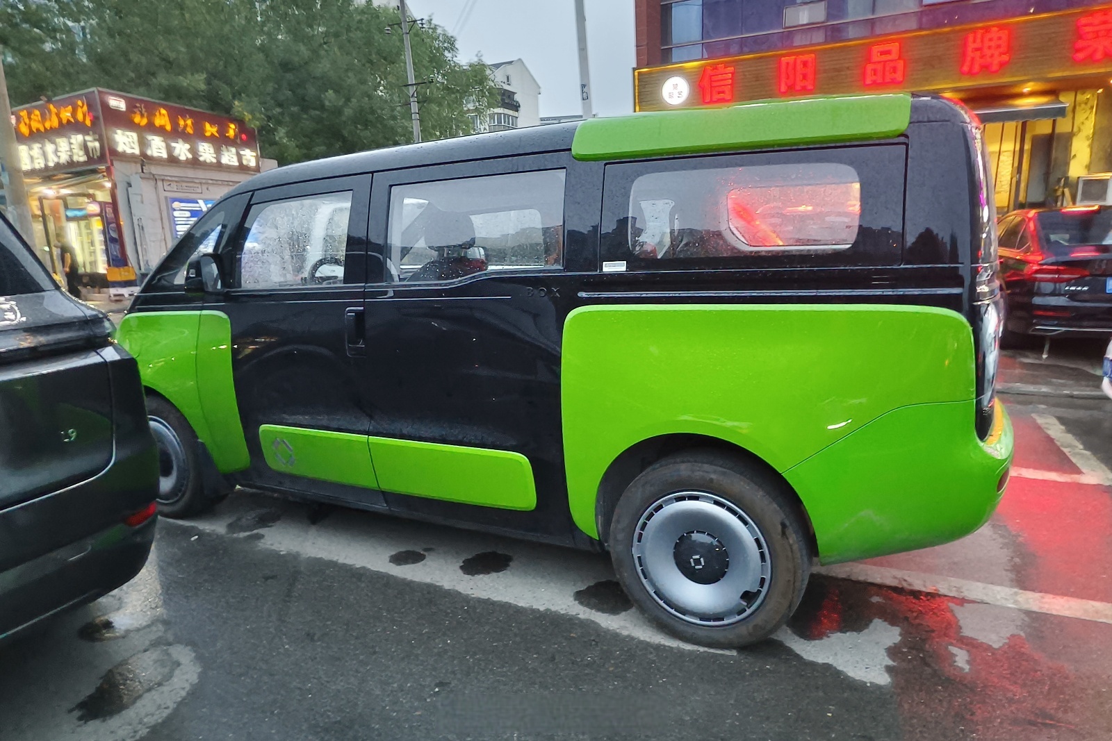 海马汽车：目前，首款B端出行新能源汽车产品已量产上市，由公司郑州基地第三工厂生产