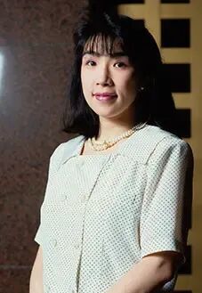 “80后”知名女星任日本内阁高官!她是高市早苗追随者,反对女性当天皇、反对夫妻不同姓!自称“35岁后机会寥寥,所以转型从政”