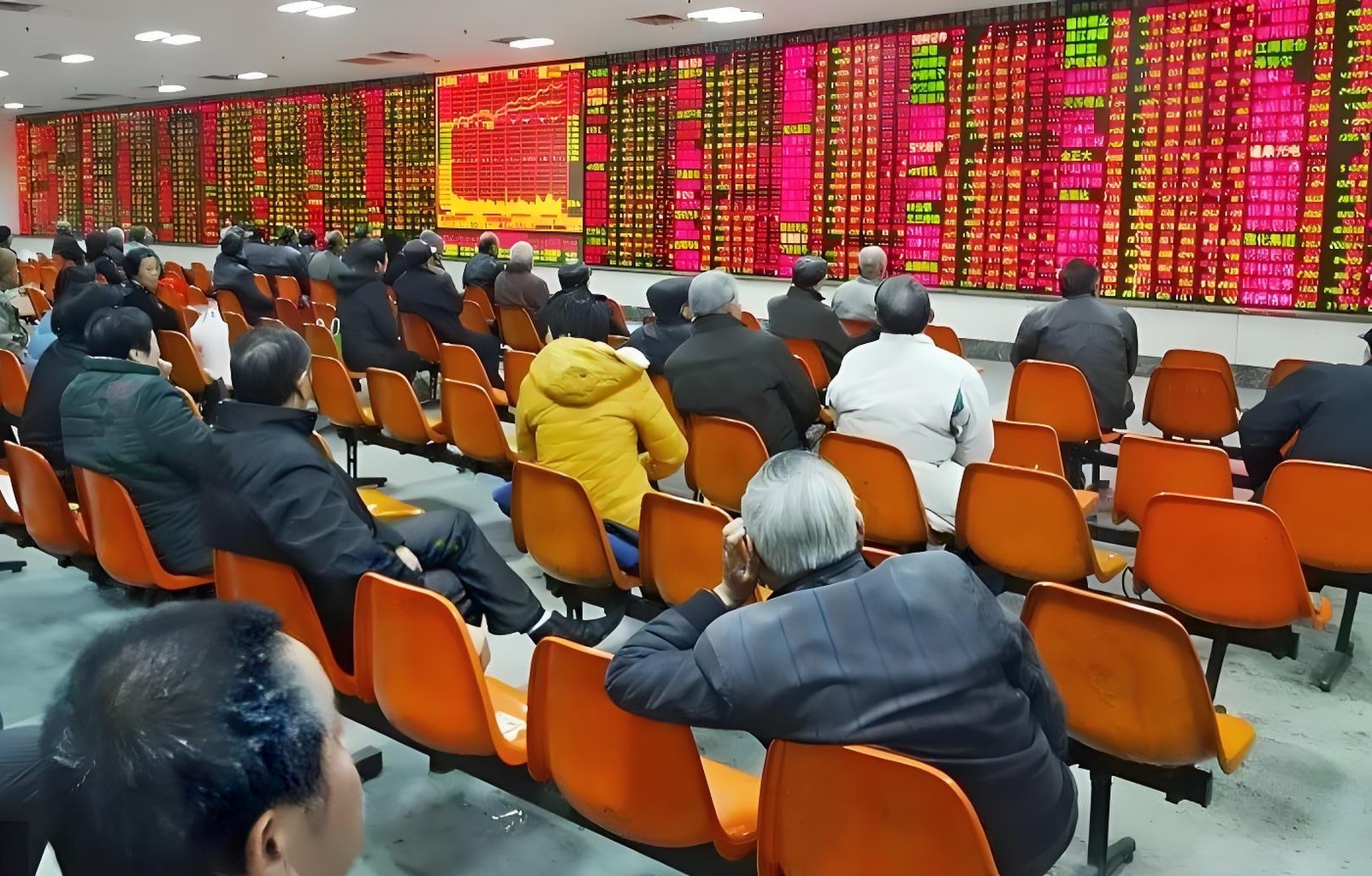 A500ETF易方达(159361)持续受市场关注,指数调整行情资金“抢筹”力度不减