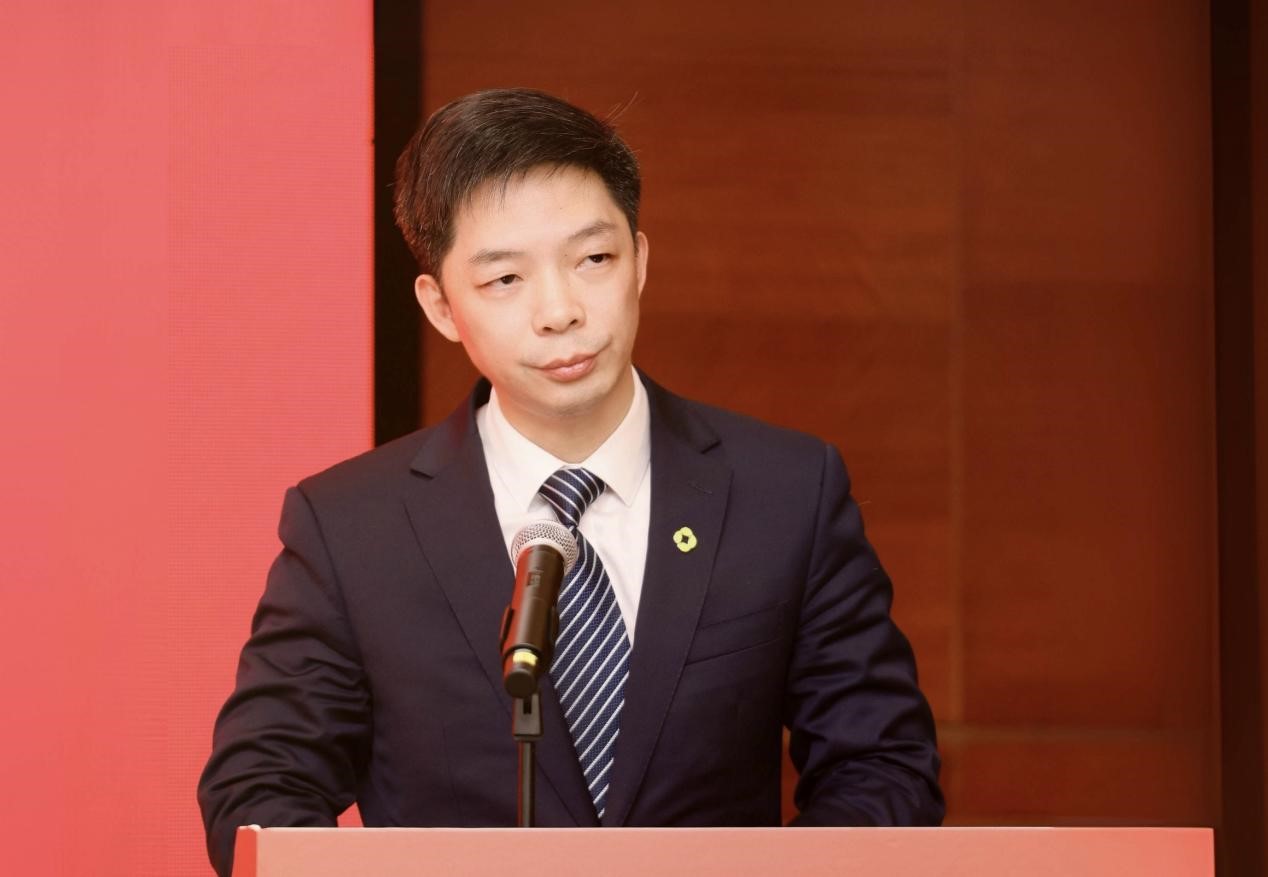 中小银行如何突围？苏商银行董事长黄金老：跳出“价格战”，构建差异化服务能力，以科技锻造发展韧性