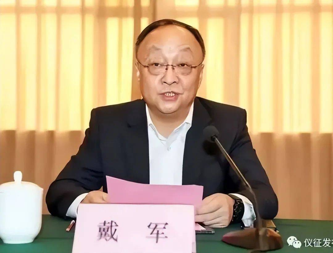 会畅通讯:选举何飞担任公司董事长