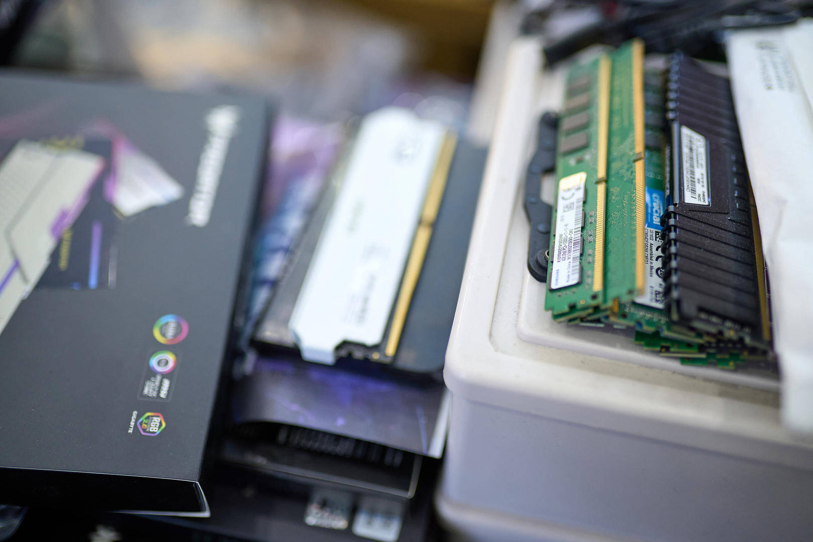 存储市场涨价潮持续，三巨头激进产能切换