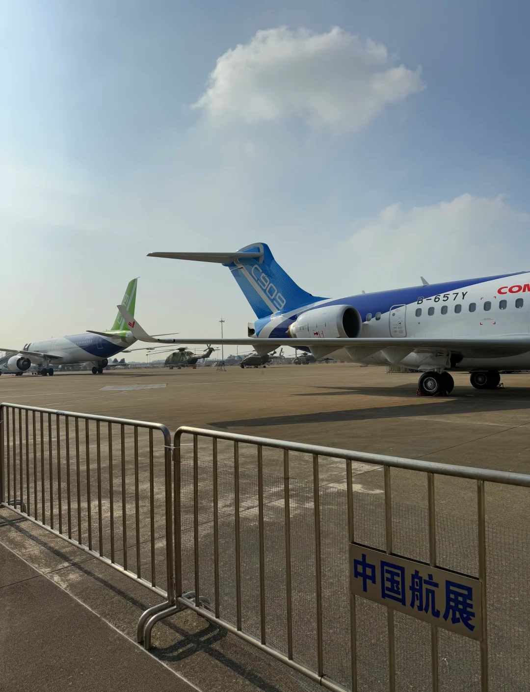 国产飞机C909，完成老挝首航！