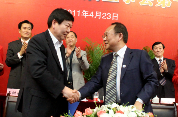 金浦钛业：4月7日召开董事会会议