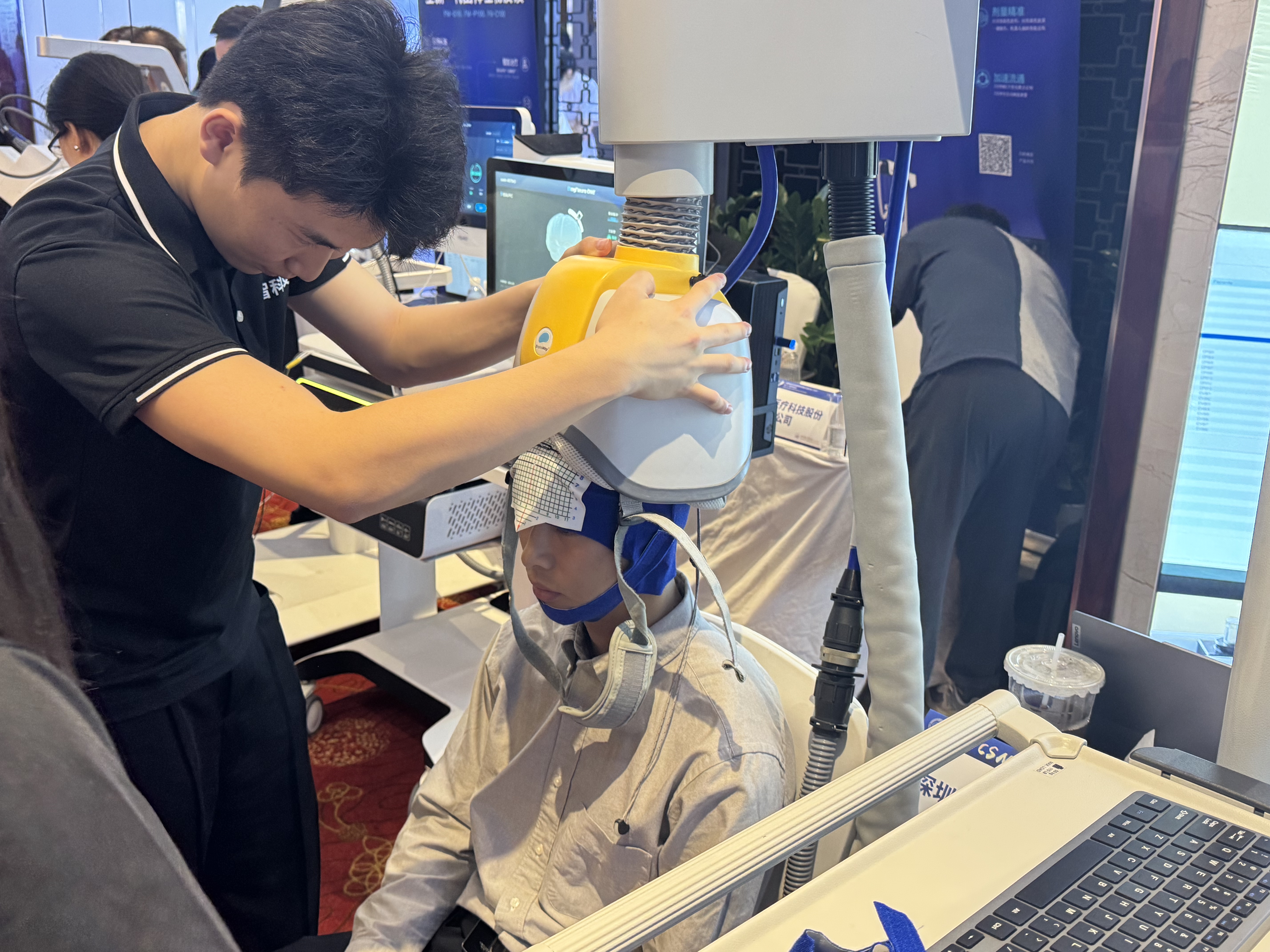 国家药监局：积极推动脑机接口器械更快更好服务临床、惠及患者