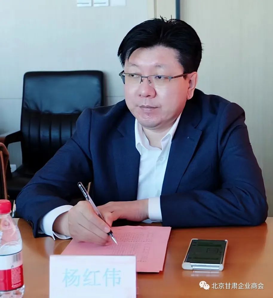 国家药监局召开新一届法律顾问座谈会