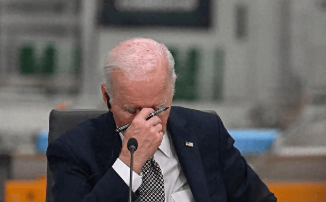 特朗普愤怒，上万美军或撤离德国？美切断后，乌军士兵立即感到卫星服务“消失”！1万名乌军面临被包围危险！波兰急推宪法修正案强化国防