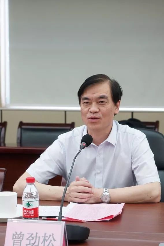 联动科技：公司董事、高级管理人员李凯退休离任