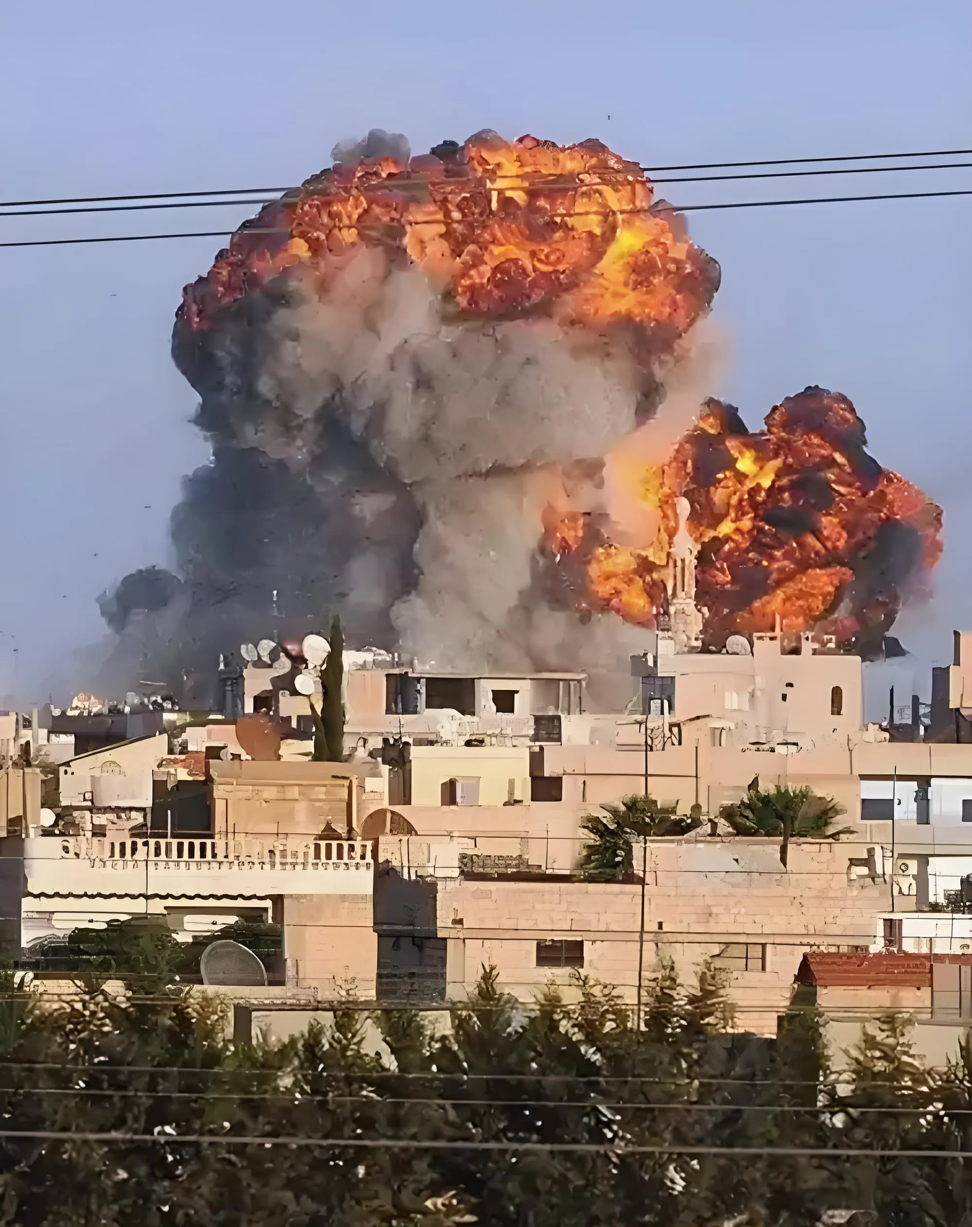 美国“林肯”号航母打击群抵达中东！伊朗：伊武装力量进入全面戒备状态！以军：已进入高度戒备状态