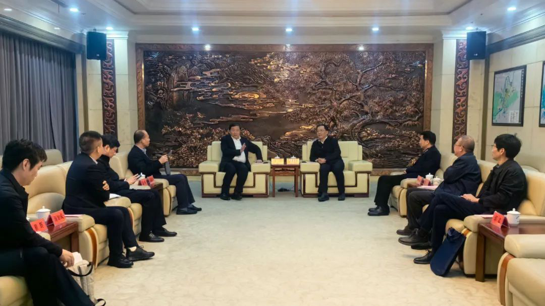 上峰水泥：1月26日召开董事会会议