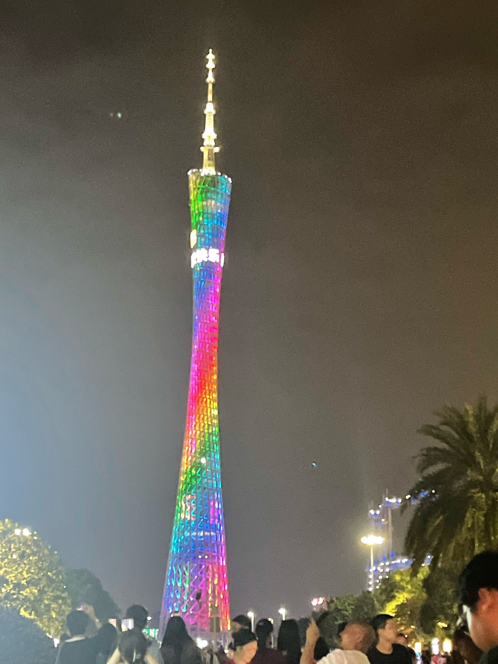 空中看广州!广州塔、白云山等地标将设垂直起降点