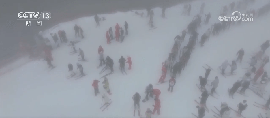 国办：支持符合条件的地方创新打造多元化冰雪消费场景