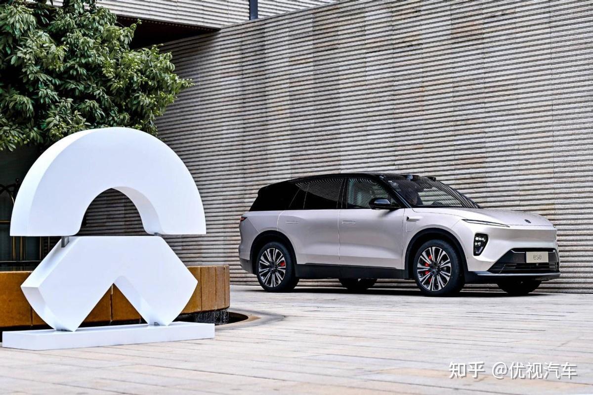 绿茶集团、猫眼娱乐发布正面盈利预告；蔚来创始人李斌称预计2025年第四季度实现季度盈利丨港交所早参