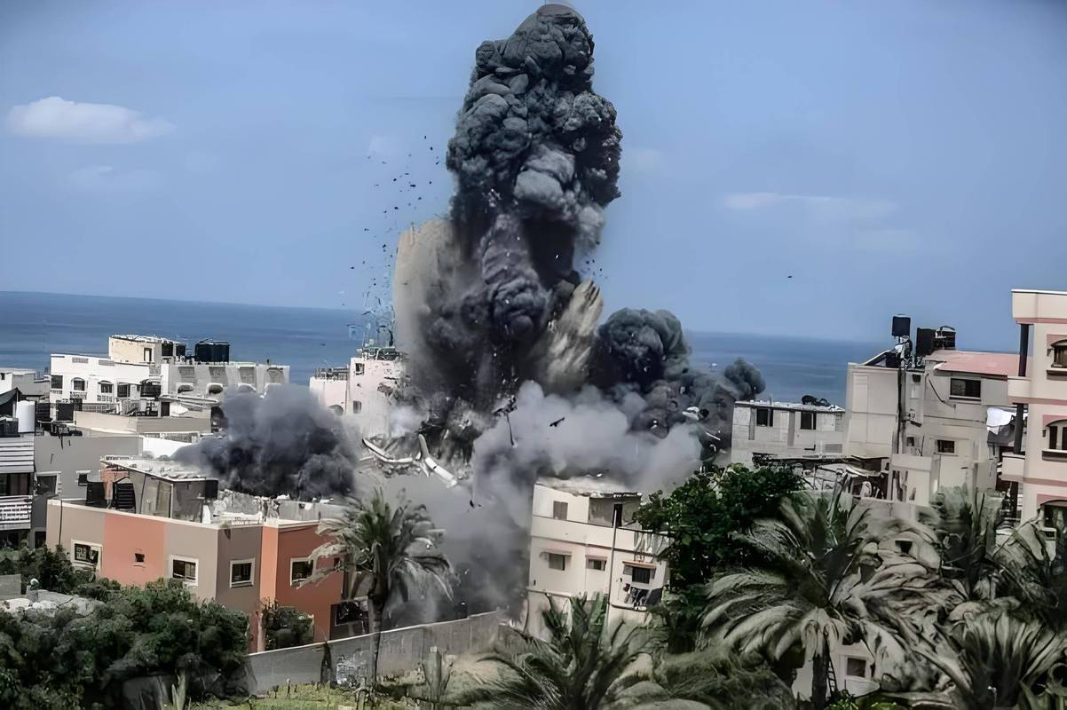 突发，全球巨震！A股，罕见一幕