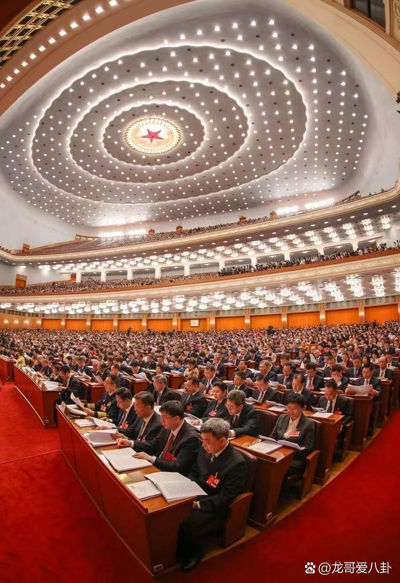 (全国两会)港澳代表委员抵达北京 聚焦“十五五”机遇与创新发展