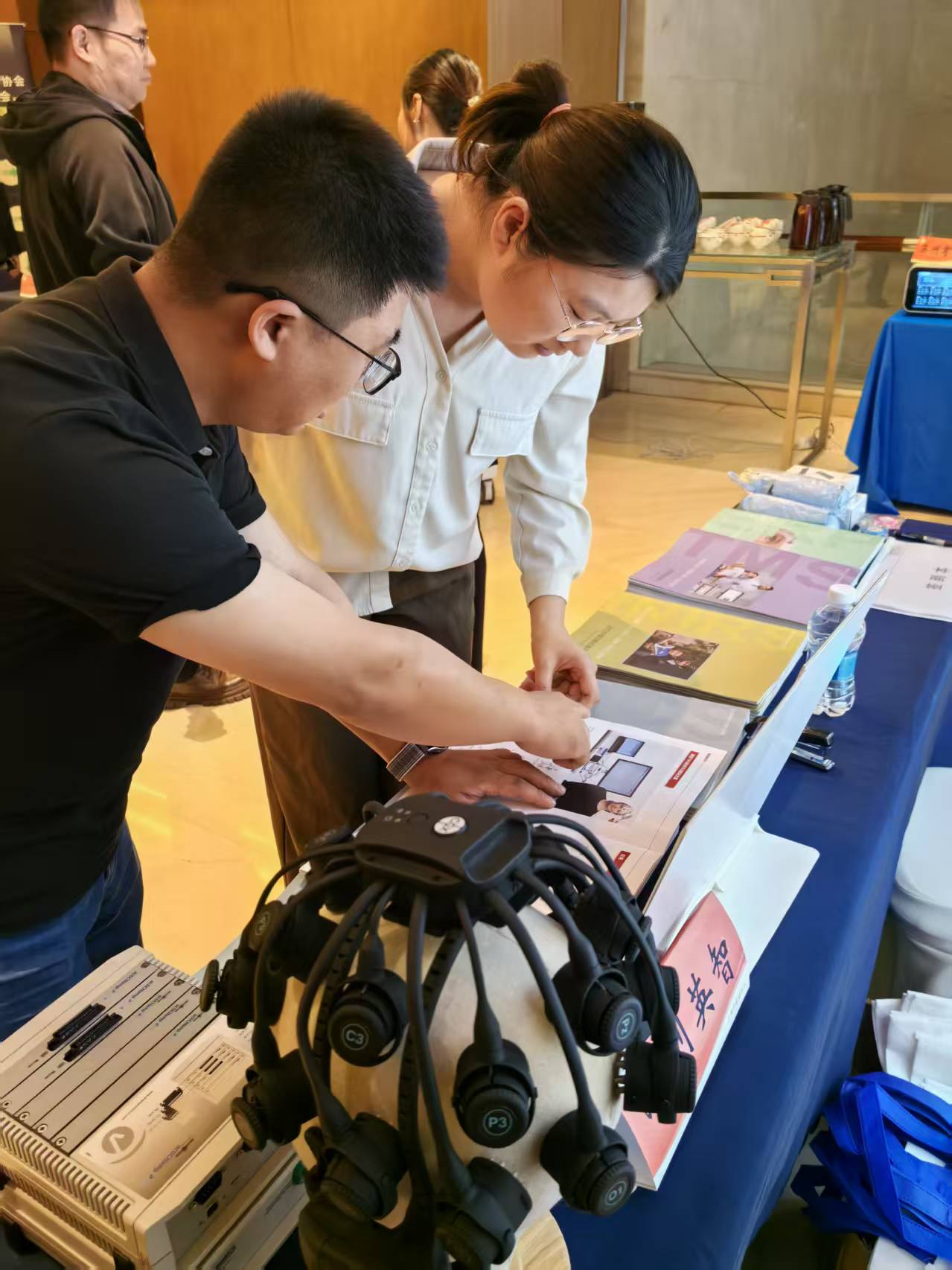 爱朋医疗：非侵入式脑机接口会比侵入式更快落地并大规模应用