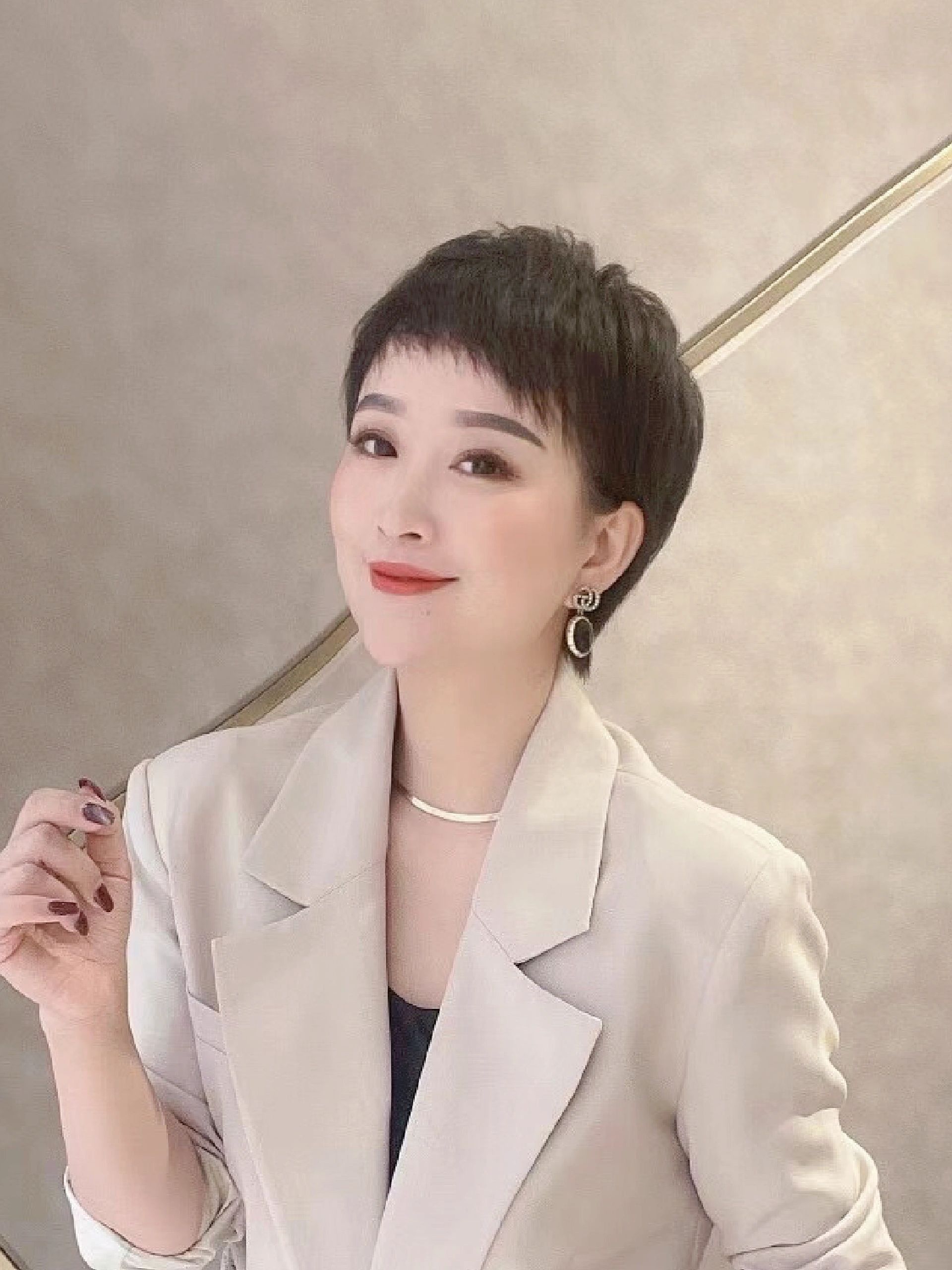 “短国”苦抄袭