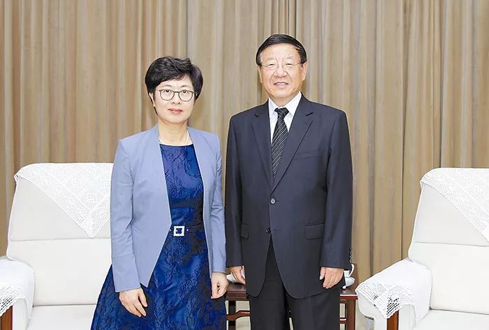 澳门经济财政司司长：多措并举助力中小企业开新局、谋发展