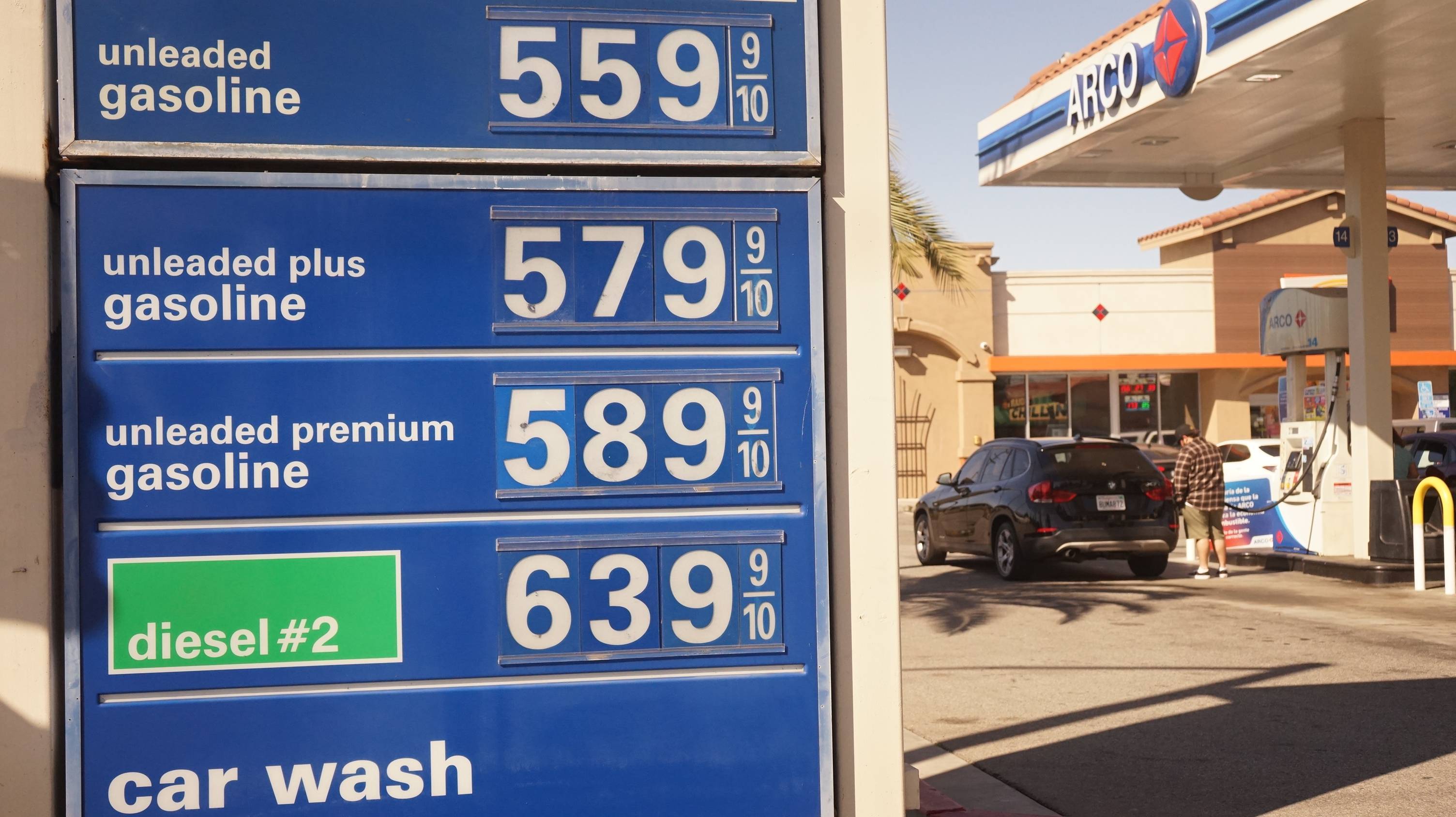 美国汽油价格创4年来新高