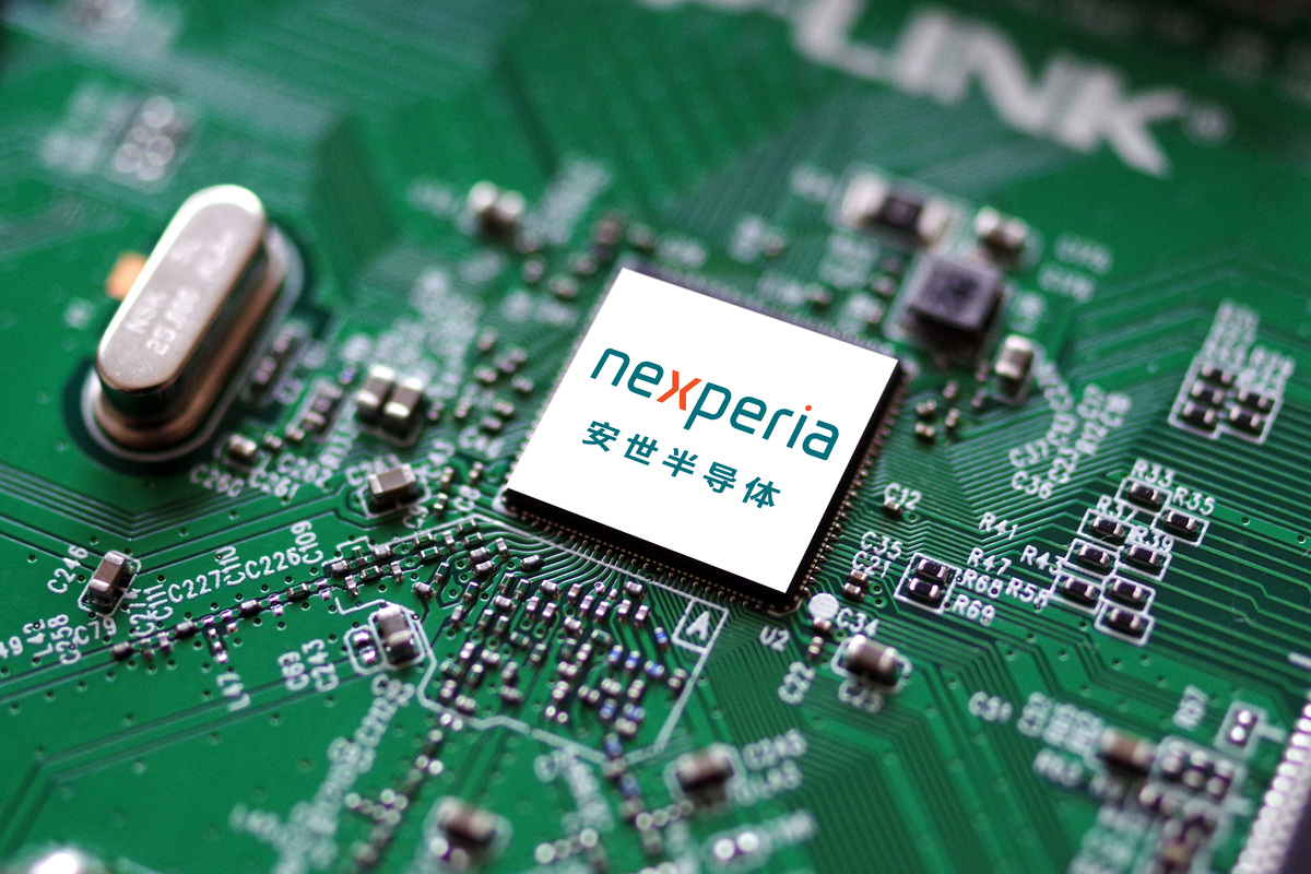 新三板基础层公司中哲创建大宗交易折价2.22%，成交金额35.2万元