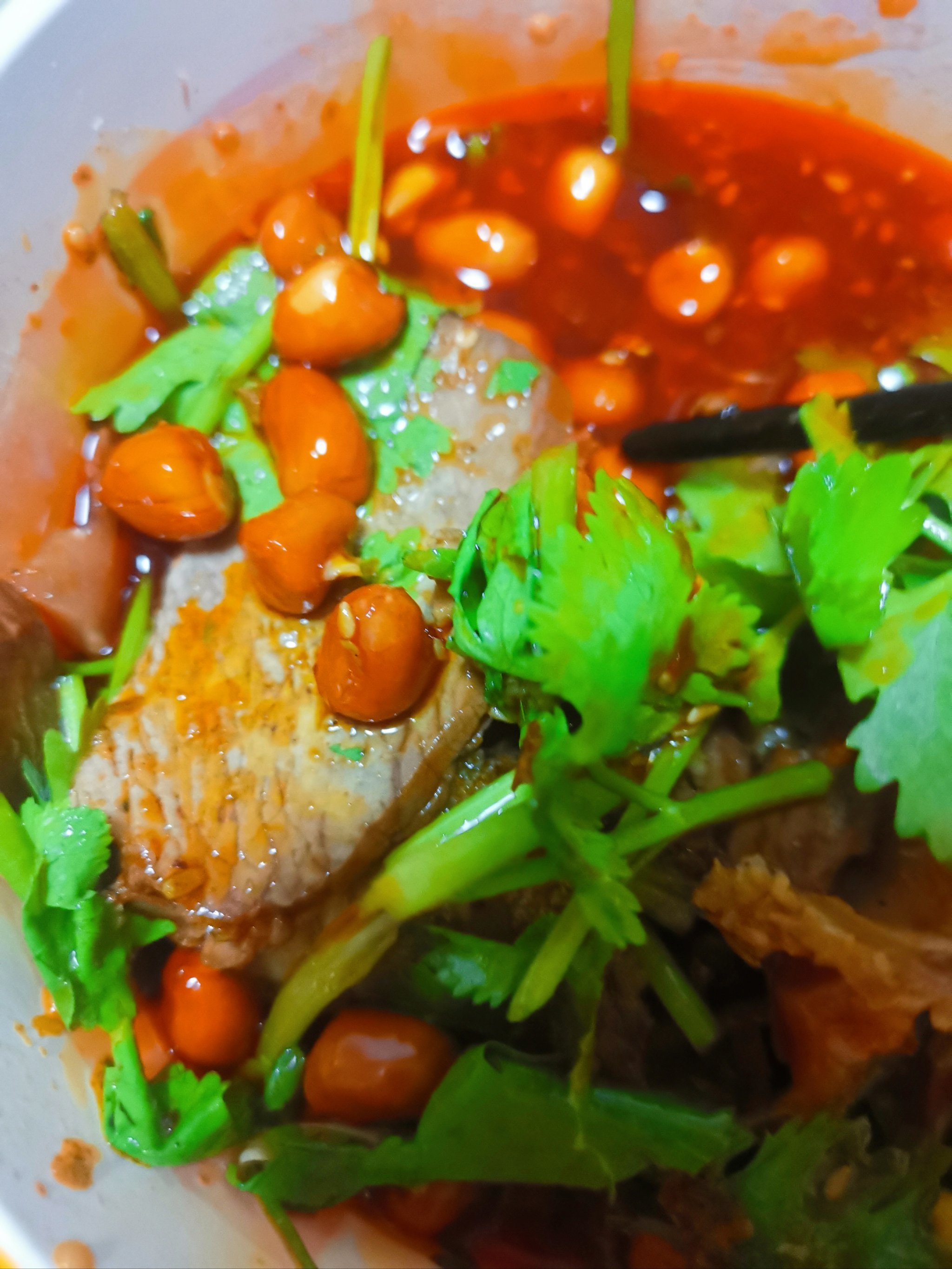 夫妻肺片卖不动了，紫燕食品2025年首现业绩双降，华东大本营收入继续承压